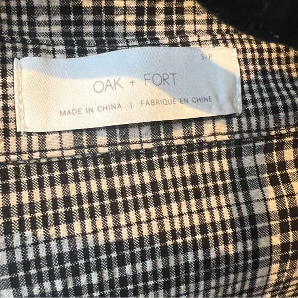 Oak + Fort asymmetrical collared shirt - Picture 7 of 7